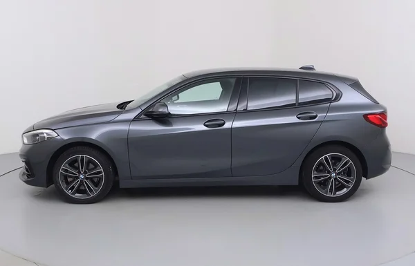 BMW 1 Hatch (F40) (2021) — foto 12 van 33