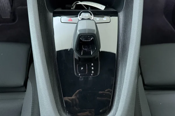 POLESTAR Polestar 2 (2023) — foto 4 van 19