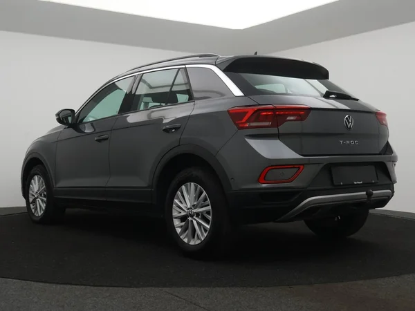 VOLKSWAGEN T-Roc (2022) — foto 24 van 26