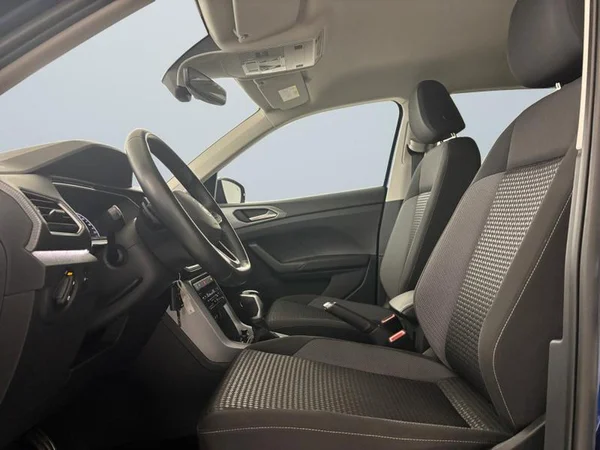 VOLKSWAGEN T-Cross (2022) — foto 2 van 17