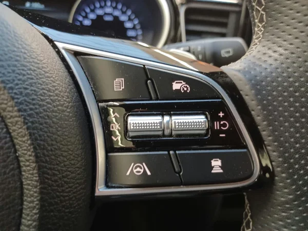 Kia ProCeed (2023) — foto 13 van 26