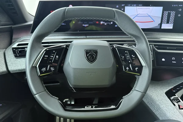 Peugeot 5008 (2025) — foto 2 van 19