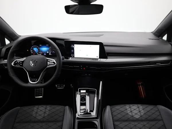 VOLKSWAGEN Golf VIII (2023) — foto 19 van 20