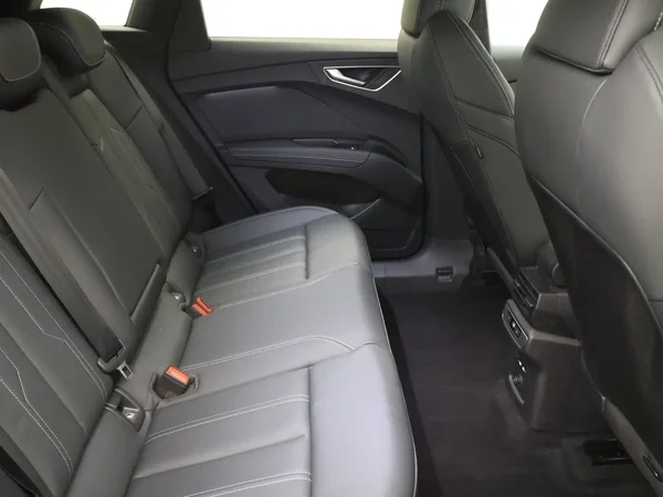 Audi Q4 e-tron (2026) — foto 11 van 23