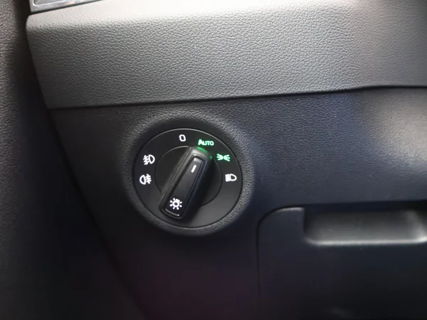 SKODA Karoq (2022) — foto 15 van 24