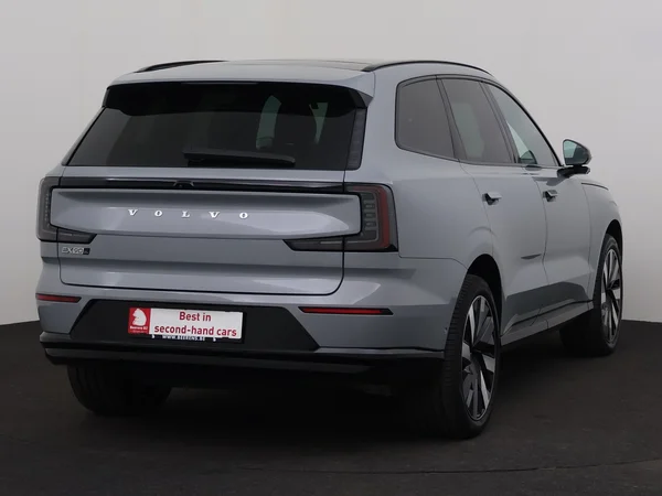 VOLVO EX90 (2025) — foto 23 van 32