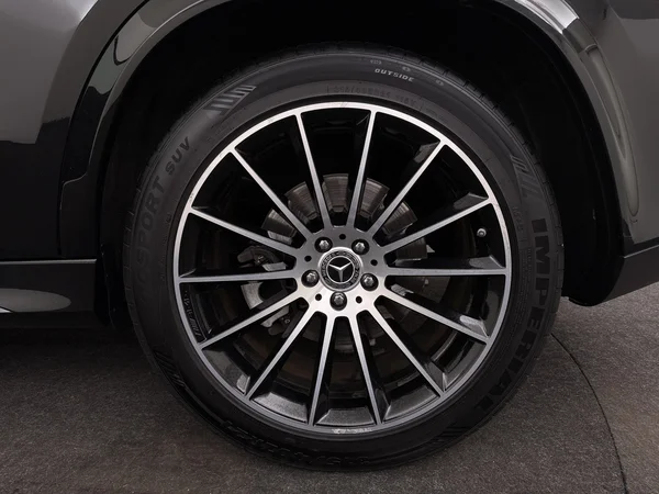 MERCEDES GLE 350 (2021) — foto 7 van 34