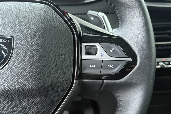 Peugeot 208 (2025) — foto 6 van 18