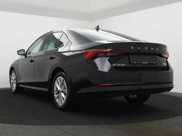 SKODA Octavia (2024) — foto 4 van 30
