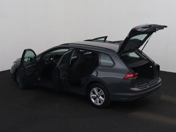 VOLKSWAGEN Golf Variant (2024) — foto 29 van 30