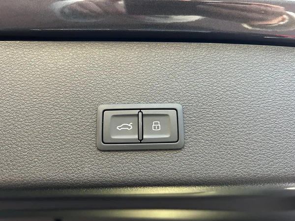 AUDI Q8 e-tron Sportback (2025) — foto 8 van 20