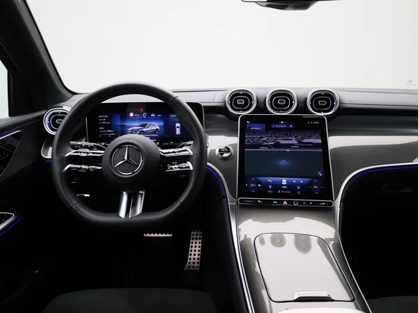 Mercedes-Benz GLC (2025) — foto 48 van 50