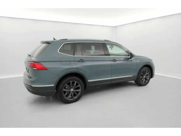 VOLKSWAGEN Tiguan Allspace (2021) — foto 33 van 36