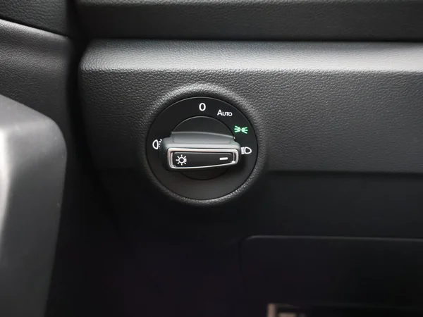 VOLKSWAGEN T-Roc (2025) — foto 16 van 26
