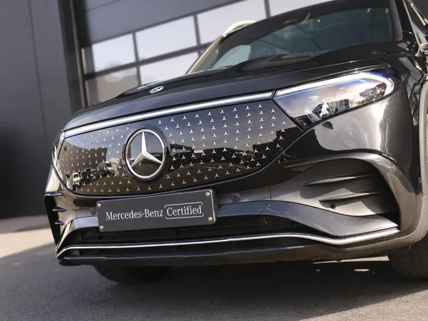 Mercedes-Benz EQB (2025) — foto 5 van 39