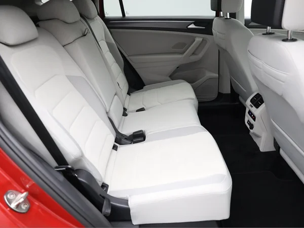 VOLKSWAGEN Tiguan Allspace (2022) — foto 17 van 17