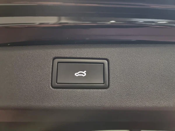 VOLKSWAGEN Tiguan (2025) — foto 9 van 23