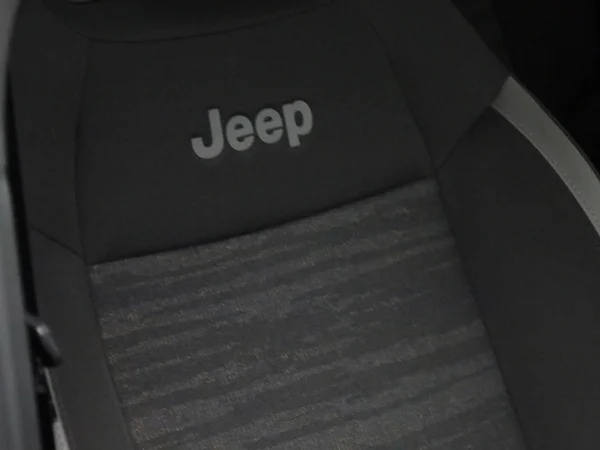 Jeep Avenger (2024) — foto 33 van 45
