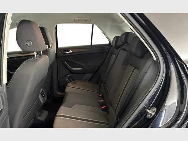 Volkswagen T-Roc (2019) — foto 3 van 32
