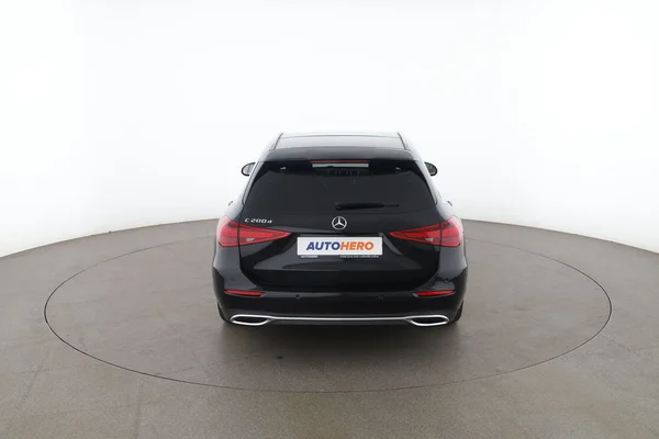 Mercedes-Benz C-Klasse (2024) — foto 11 van 16