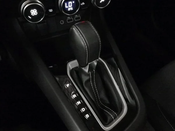 Renault Arkana (2024) — foto 11 van 21