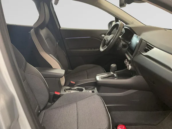 RENAULT Captur (2022) — foto 8 van 22