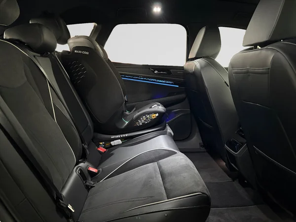 VOLKSWAGEN ID.7 Tourer (2025) — foto 6 van 24