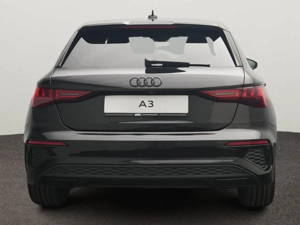AUDI A3 Sportback (2023) — foto 7 van 10