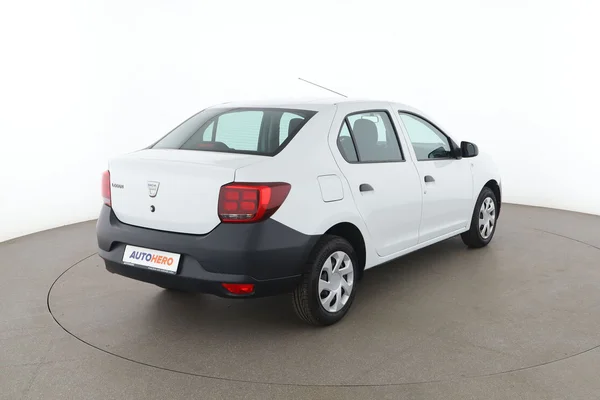 Dacia Logan (2019) — foto 12 van 16