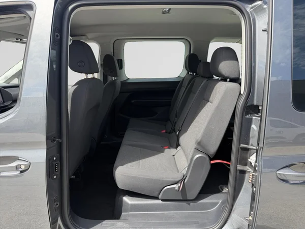 VOLKSWAGEN Caddy Maxi Dsl (2024) — foto 10 van 21