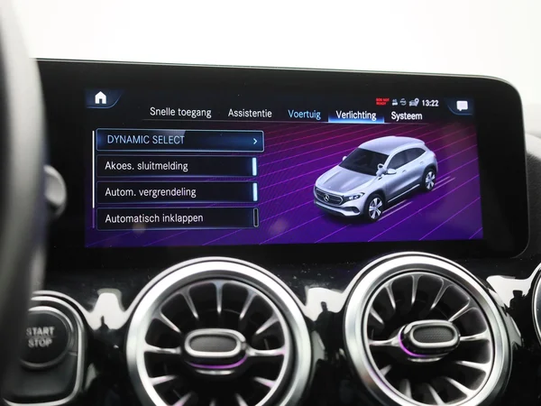 Mercedes-Benz EQA (2023) — foto 28 van 45