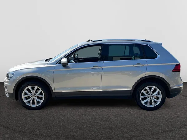 VOLKSWAGEN Tiguan Dsl (2018) — foto 7 van 22