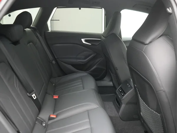 AUDI A5 Avant (2024) — foto 11 van 35