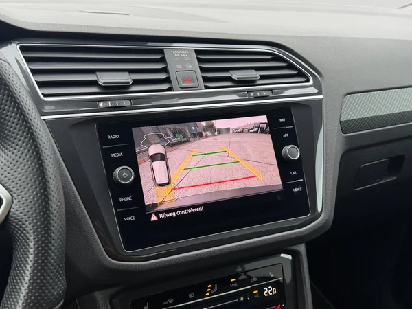 VOLKSWAGEN Tiguan (2023) — foto 21 van 23