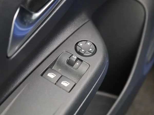 Opel Corsa-e (2023) — foto 22 van 38