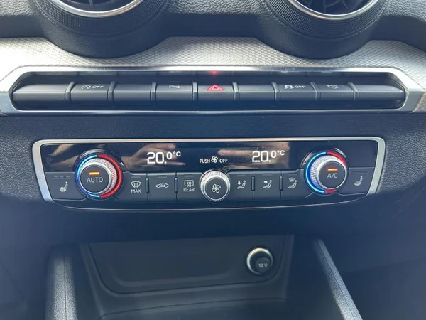 AUDI Q2 (2020) — foto 11 van 27