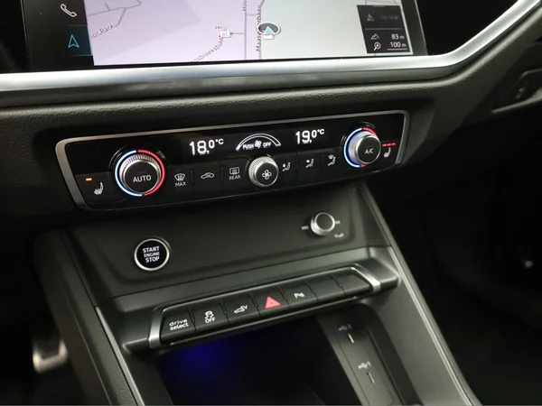 AUDI Q3 PHEV (2023) — foto 11 van 25