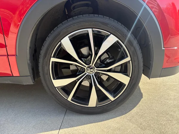 VOLKSWAGEN T-Cross (2024) — foto 17 van 24
