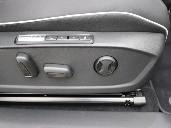 VOLKSWAGEN ID.4 (2024) — foto 9 van 31