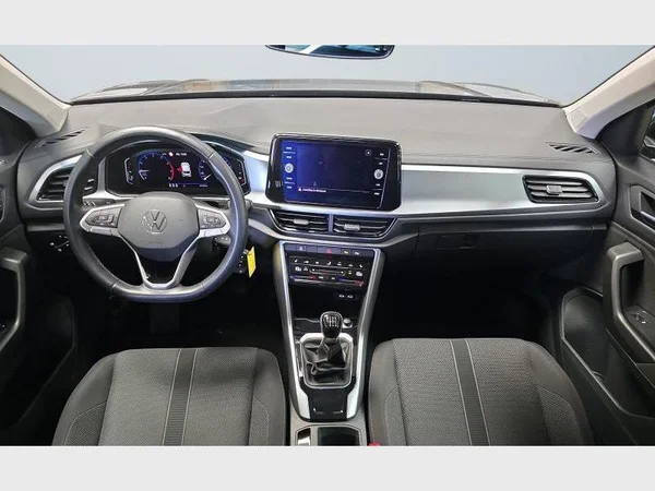 Volkswagen T-Roc (2022) — foto 27 van 27