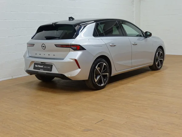 Opel Astra (2025) — foto 18 van 22