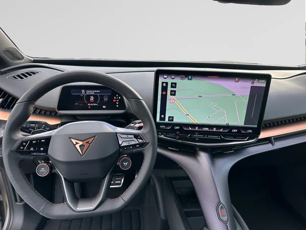 CUPRA Tavascan (2024) — foto 2 van 13