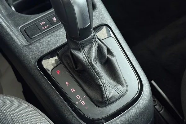 Volkswagen Up! (2022) — foto 8 van 33
