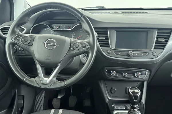Opel Crossland (2023) — foto 11 van 25