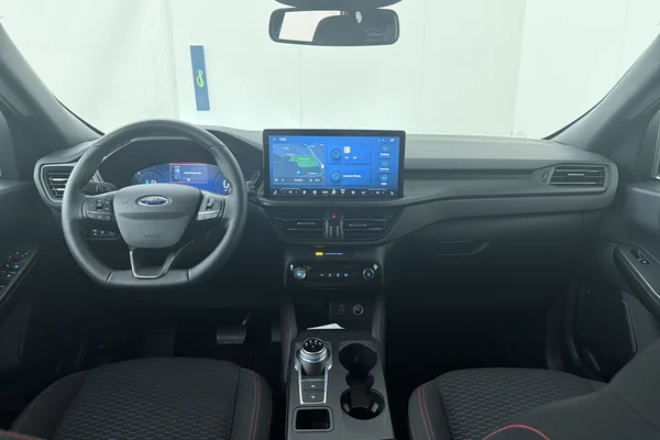 Ford Kuga FHEV (2025) — foto 19 van 19