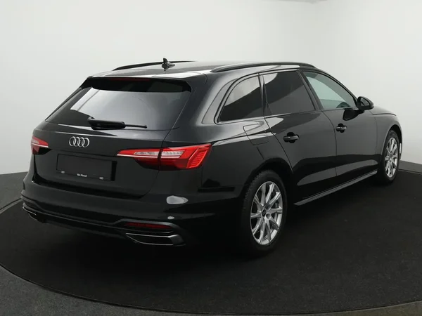 Audi A4 (2023) — foto 5 van 30