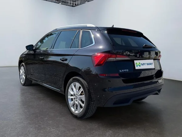 SKODA Kamiq (2022) — foto 23 van 31