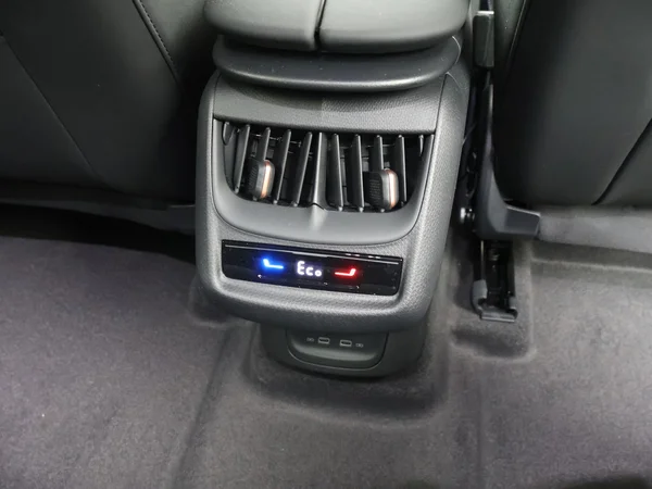 CUPRA Tavascan (2025) — foto 5 van 23