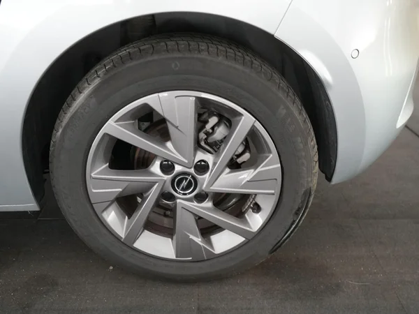 Opel Corsa (2025) — foto 6 van 22