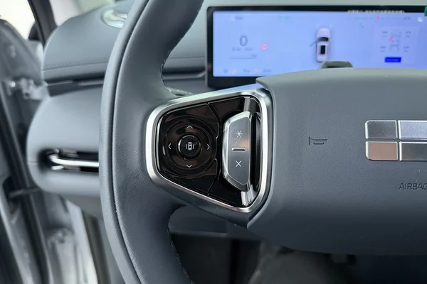 GEELY Starray EM-i (PHEV) (2026) — foto 7 van 17